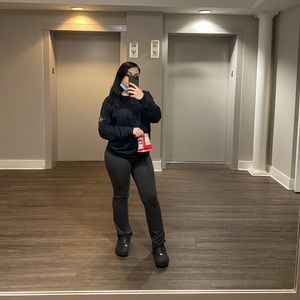 Meet your Posher, Athanasia